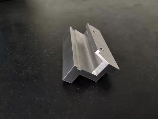 Mäher-Gang-Präzision bearbeitete Teil-Möbel-Hardware-Teile aufsteigende   Oxidation maschinell