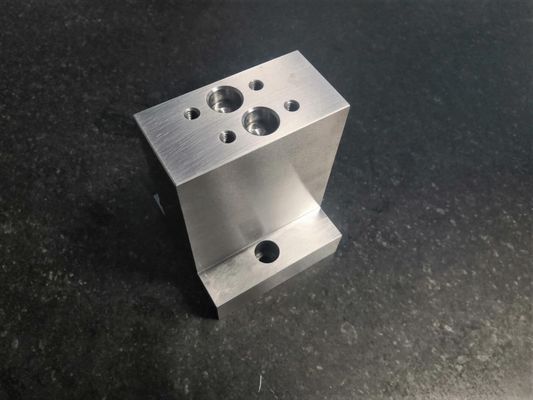 Präzisions-mechanische Teile Ra0.4 HRC63 der Konzentrizitäts-0.02mm