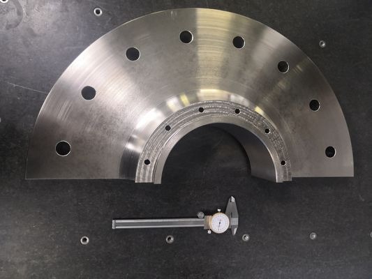 Kundenspezifisches Stahlmotorrad zerteilt CNC, der versenkbares Motor-Pumpe Teil-große Größe dreht