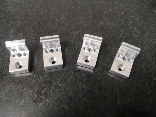 4 Achsen-Bearbeitungspräzision Cnc-Präge-AL Komponenten-automatische Fertigungsstraße-Zusätze