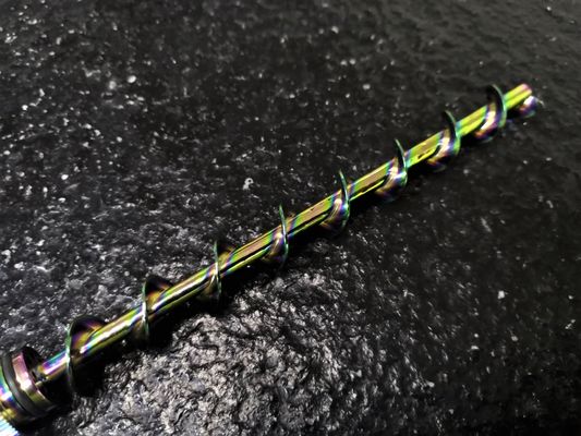 Fünf Achsen-Verknüpfungs-schlanke Konzentrizität 0.03mm Drehenteile CNC