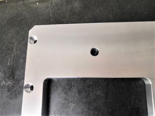 S45C-Prototyp, der Teile der 20mm Stärke-medizinischen Ausrüstung maschinell bearbeitet